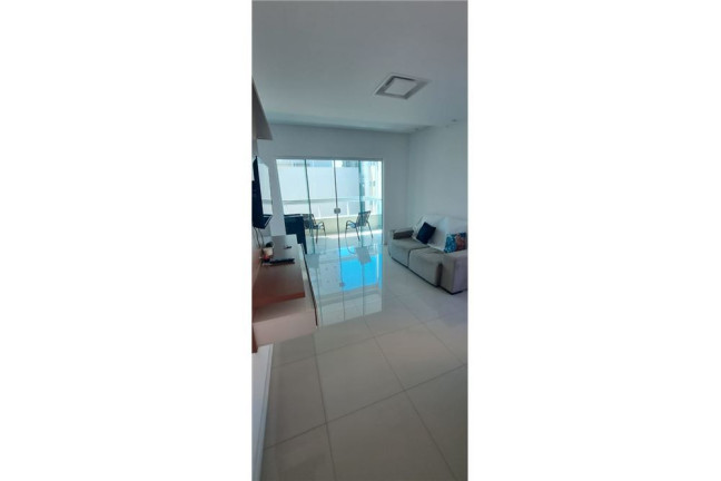 Imagem Apartamento à Venda, 9.300 m² em Meia Praia - Itapema Imagem Apartamento à Venda, 9.300 m² em Meia Praia - Itapema