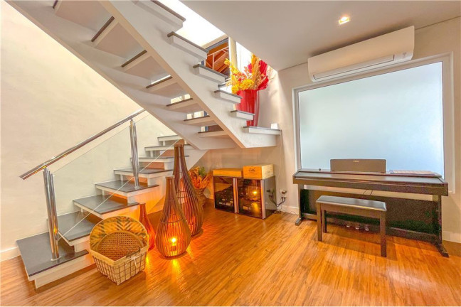Imagem Casa com 4 Quartos à Venda, 360 m² em Vila Mariana - São Paulo