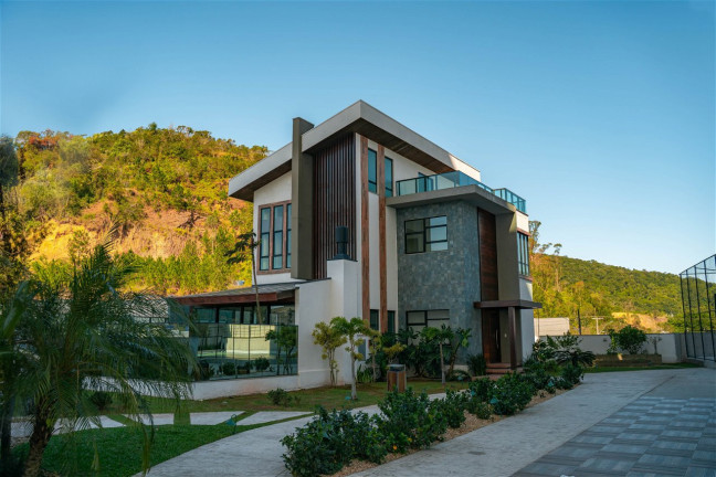 Imagem Casa com 3 Quartos à Venda, 360 m² em Ressacada - Itajaí Imagem Casa com 3 Quartos à Venda, 360 m² em Ressacada - Itajaí