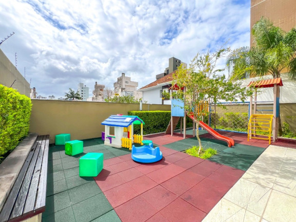 Imagem Apartamento com 4 Quartos à Venda, 304 m² em Petrópolis - Porto Alegre Imagem Apartamento com 4 Quartos à Venda, 304 m² em Petrópolis - Porto Alegre