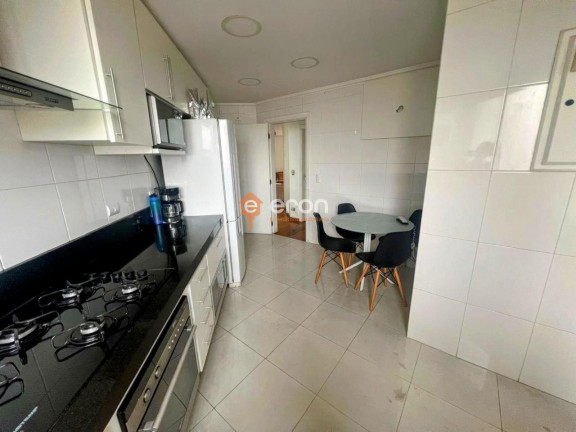 Imagem Apartamento com 3 Quartos à Venda, 122 m² Imagem Apartamento com 3 Quartos à Venda, 122 m²