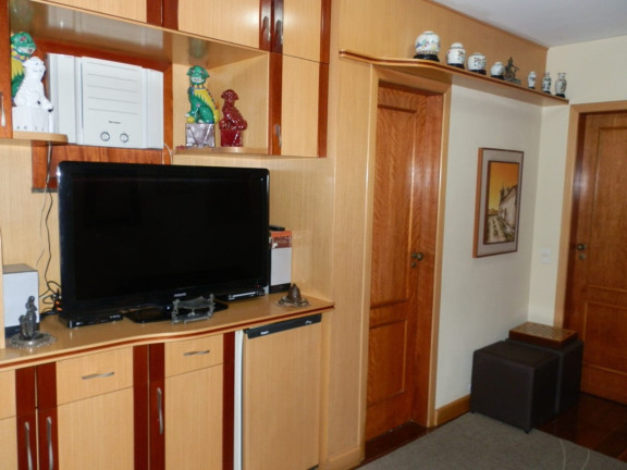 Imagem Apartamento com 2 Quartos à Venda, 250 m² em Icaraí - Niterói Imagem Apartamento com 2 Quartos à Venda, 250 m² em Icaraí - Niterói