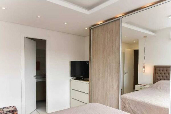 Imagem Apartamento com 3 Quartos à Venda,  em Porto Alegre
