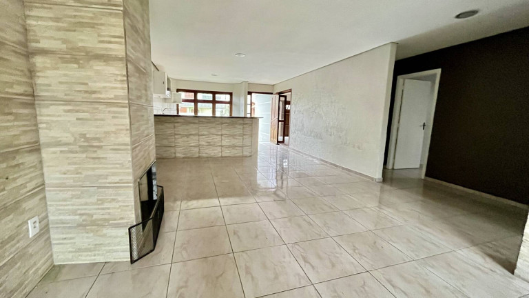 Imagem Casa com 3 Quartos à Venda, 143 m² em Igara - Canoas Imagem Casa com 3 Quartos à Venda, 143 m² em Igara - Canoas