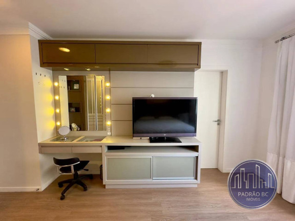 Imagem Apartamento com 3 Quartos à Venda, 121 m² em Centro - Balneário Camboriú Imagem Apartamento com 3 Quartos à Venda, 121 m² em Centro - Balneário Camboriú