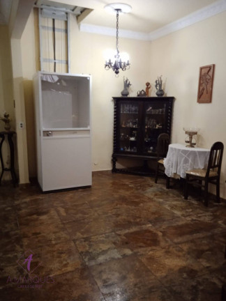 Imagem Casa com 7 Quartos à Venda, 300 m² em Rio De Janeiro Imagem Casa com 7 Quartos à Venda, 300 m² em Rio De Janeiro