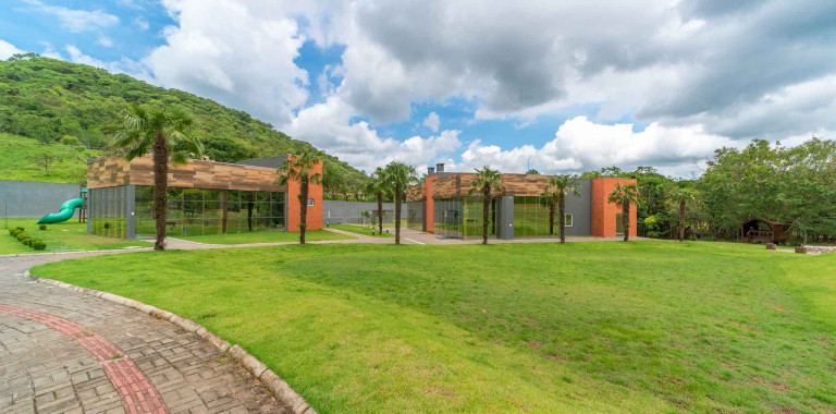 Imagem Terreno à Venda, 600 m² em Rio Do Meio - Camboriú