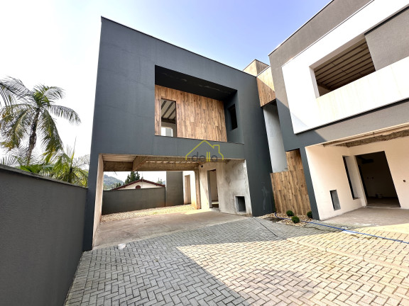Imagem Casa com 3 Quartos à Venda, 191 m² em Glória - Joinville Imagem Casa com 3 Quartos à Venda, 191 m² em Glória - Joinville
