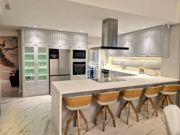 Imagem Casa com 5 Quartos à Venda, 611 m² em Centro - Camboriú Imagem Casa com 5 Quartos à Venda, 611 m² em Centro - Camboriú