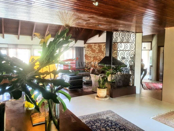 Imagem Casa com 5 Quartos à Venda, 850 m² em Nova Fazendinha - Carapicuíba Imagem Casa com 5 Quartos à Venda, 850 m² em Nova Fazendinha - Carapicuíba