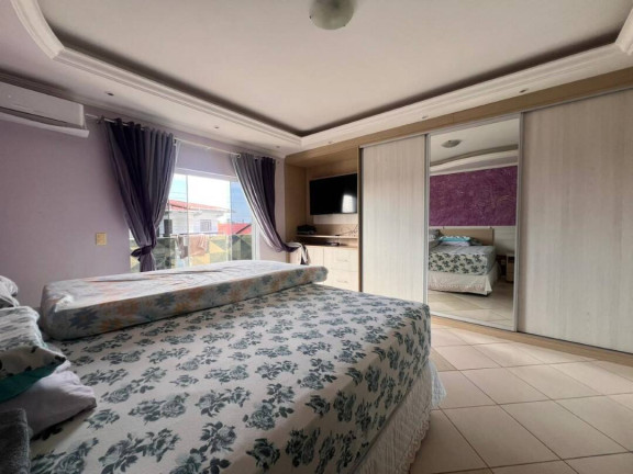 Imagem Casa com 3 Quartos à Venda, 380 m² em Centro - Balneário Barra Do Sul Imagem Casa com 3 Quartos à Venda, 380 m² em Centro - Balneário Barra Do Sul