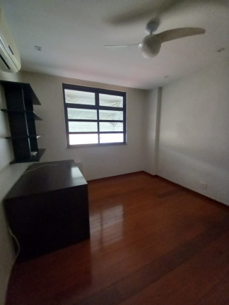Imagem Imóvel com 3 Quartos à Venda, 110 m² em Icaraí - Niterói Imagem Imóvel com 3 Quartos à Venda, 110 m² em Icaraí - Niterói