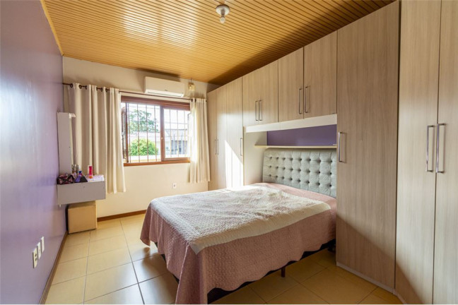 Imagem Casa com 3 Quartos à Venda, em São José - Canoas Imagem Casa com 3 Quartos à Venda, em São José - Canoas