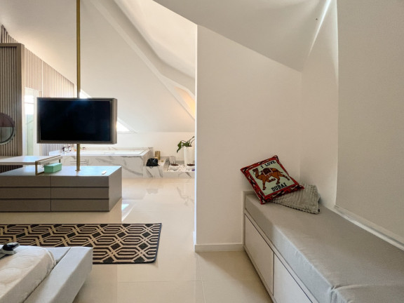 Imagem Cobertura com 3 Quartos à Venda, 136 m² em Abraão - Florianópolis