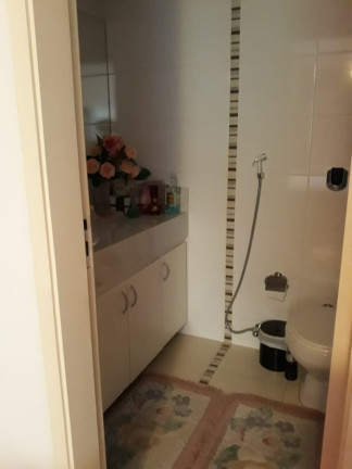 Imagem Imóvel com 2 Quartos à Venda, 80 m² em Icaraí - Niterói Imagem Imóvel com 2 Quartos à Venda, 80 m² em Icaraí - Niterói