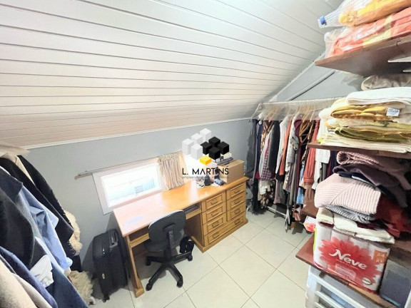 Imagem Casa com 4 Quartos à Venda, 132 m² em Ipanema - Porto Alegre Imagem Casa com 4 Quartos à Venda, 132 m² em Ipanema - Porto Alegre