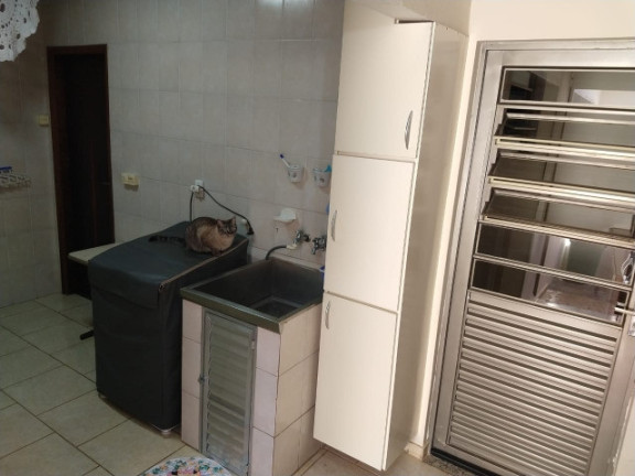 Imagem Casa com 3 Quartos à Venda, 260 m² em Bauru Imagem Casa com 3 Quartos à Venda, 260 m² em Bauru
