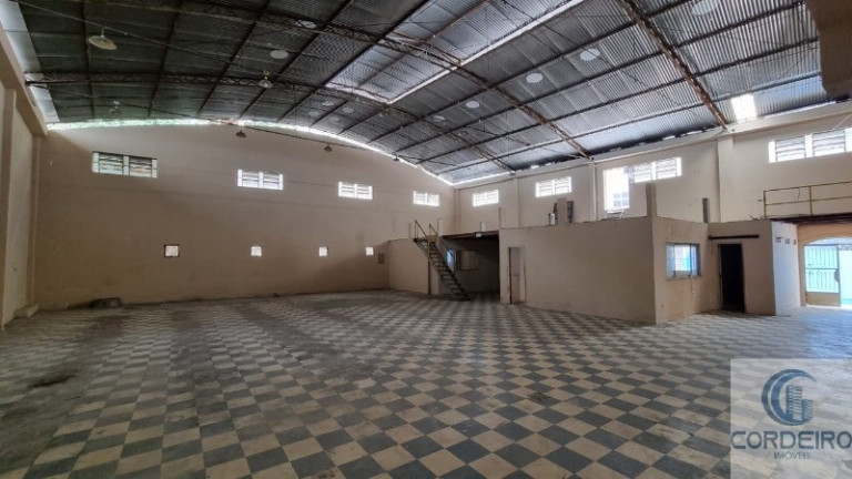 Imagem Imóvel para Alugar, 640 m² em Jardim Vinte E Cinco De Agosto - Duque De Caxias