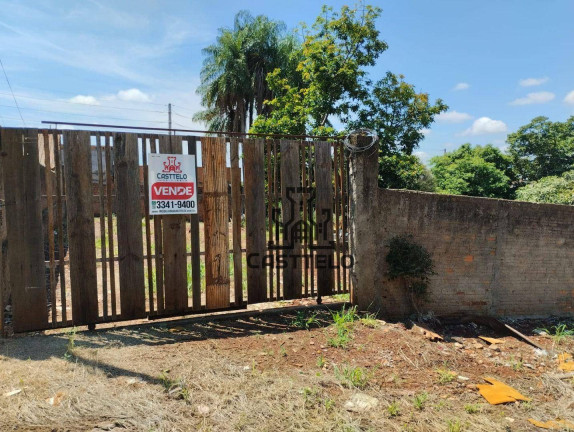 Terreno à Venda, 327 m² em Bandeirantes - Londrina
