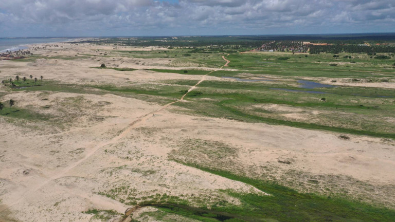 Imagem Terreno à Venda, 10 m² em Praia De Flecheiras - Trairi