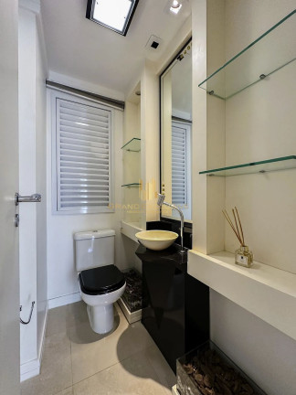 Imagem Apartamento com 3 Quartos à Venda, 139 m² em Centro - Balneário Camboriú Imagem Apartamento com 3 Quartos à Venda, 139 m² em Centro - Balneário Camboriú