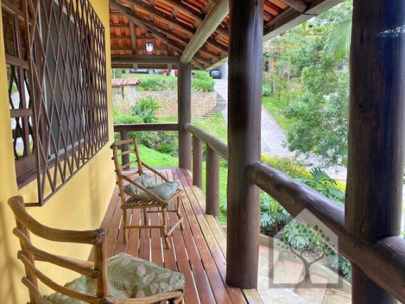 Imagem Casa com 4 Quartos à Venda, 237 m² em Itacorubi - Florianópolis Imagem Casa com 4 Quartos à Venda, 237 m² em Itacorubi - Florianópolis