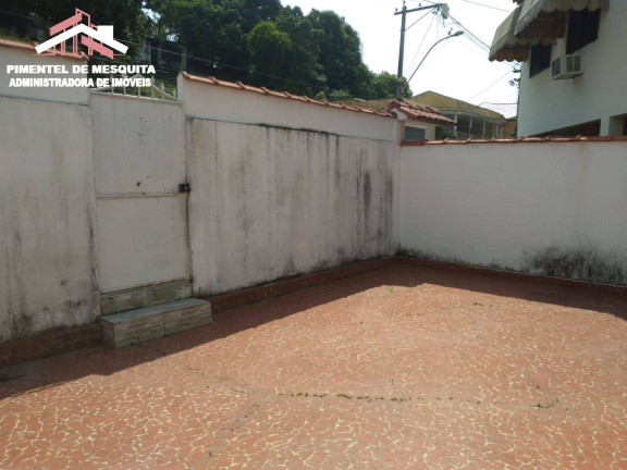 Imagem Casa com 3 Quartos à Venda, 142 m² em Mutuá - São Gonçalo Imagem Casa com 3 Quartos à Venda, 142 m² em Mutuá - São Gonçalo