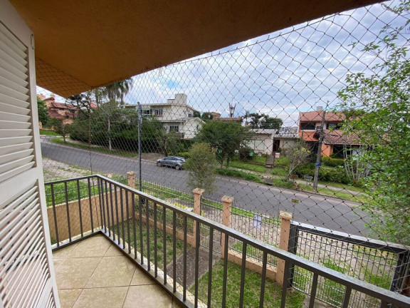 Imagem Casa com 4 Quartos à Venda, 265 m² em Chácara Das Pedras - Porto Alegre Imagem Casa com 4 Quartos à Venda, 265 m² em Chácara Das Pedras - Porto Alegre