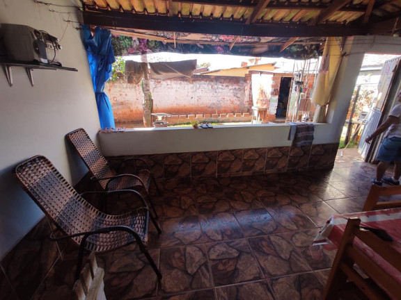 Imagem Imóvel com 
            	4             Quartos à Venda, 130 m² em 
            	Parque Santa Cruz             - 
            	Goiania            