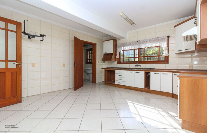 Imagem Casa com 3 Quartos à Venda, 220 m² em Ipanema - Porto Alegre Imagem Casa com 3 Quartos à Venda, 220 m² em Ipanema - Porto Alegre