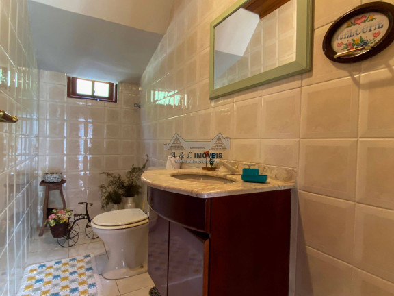 Imagem Casa com 6 Quartos à Venda, 300 m² em Alto Capivari - Campos Do Jordão Imagem Casa com 6 Quartos à Venda, 300 m² em Alto Capivari - Campos Do Jordão
