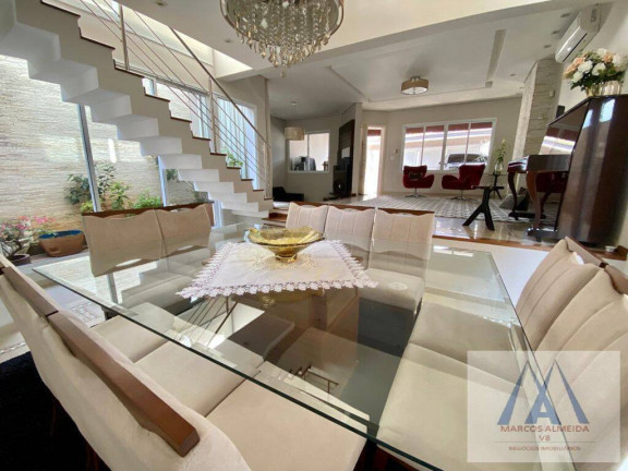 Imagem Casa com 3 Quartos à Venda, 340 m² em Vila Oliveira - Mogi Das Cruzes Imagem Casa com 3 Quartos à Venda, 340 m² em Vila Oliveira - Mogi Das Cruzes