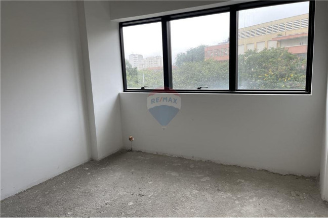 Sala Comercial à Venda, 25 m² em Vila Isabel - Rio De Janeiro