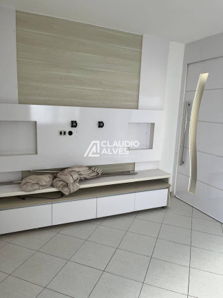 Imagem Casa com 3 Quartos à Venda, 130 m² em Feira De Santana Imagem Casa com 3 Quartos à Venda, 130 m² em Feira De Santana