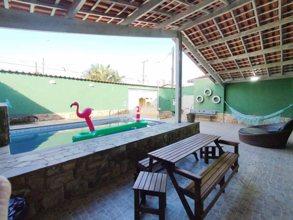 Imagem Casa com 3 Quartos à Venda, 192 m² em Caiçara - Praia Grande Imagem Casa com 3 Quartos à Venda, 192 m² em Caiçara - Praia Grande
