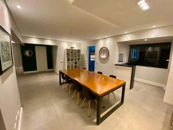 Imagem Apartamento com 4 Quartos à Venda, 208 m² em Batel - Curitiba