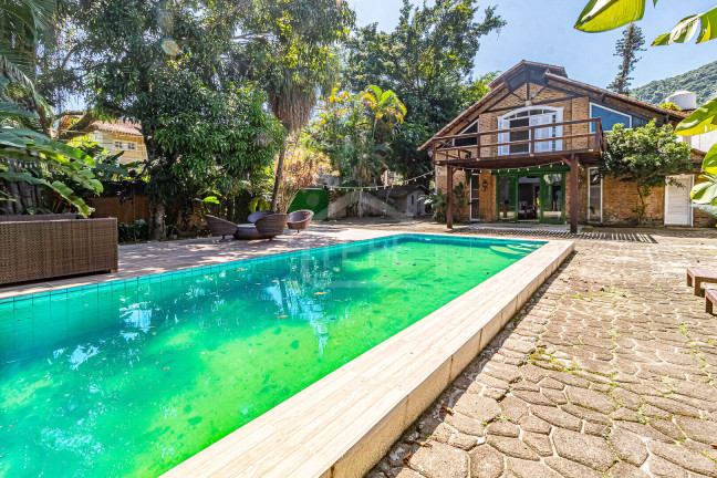 Imagem Casa com 3 Quartos à Venda, 400 m² em Vargem Pequena - Rio De Janeiro Imagem Casa com 3 Quartos à Venda, 400 m² em Vargem Pequena - Rio De Janeiro