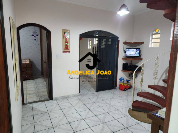 Imagem Casa com 4 Quartos à Venda, 271 m² em São Jorge - Santos