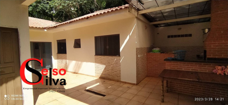 Imagem Casa com 3 Quartos à Venda, 380 m² em Zona 04 - Maringá Imagem Casa com 3 Quartos à Venda, 380 m² em Zona 04 - Maringá