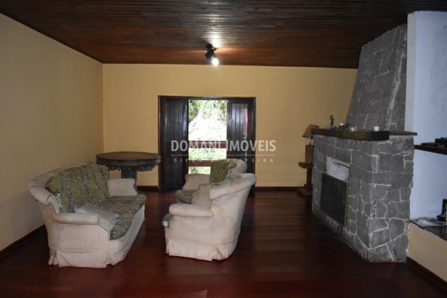Imagem Casa com 4 Quartos à Venda, 360 m² em Região Do Alto Da Boa Vista - Campos Do Jordão Imagem Casa com 4 Quartos à Venda, 360 m² em Região Do Alto Da Boa Vista - Campos Do Jordão