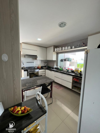 Imagem Casa com 4 Quartos à Venda, 335 m² em Centro - Marechal Deodoro Imagem Casa com 4 Quartos à Venda, 335 m² em Centro - Marechal Deodoro