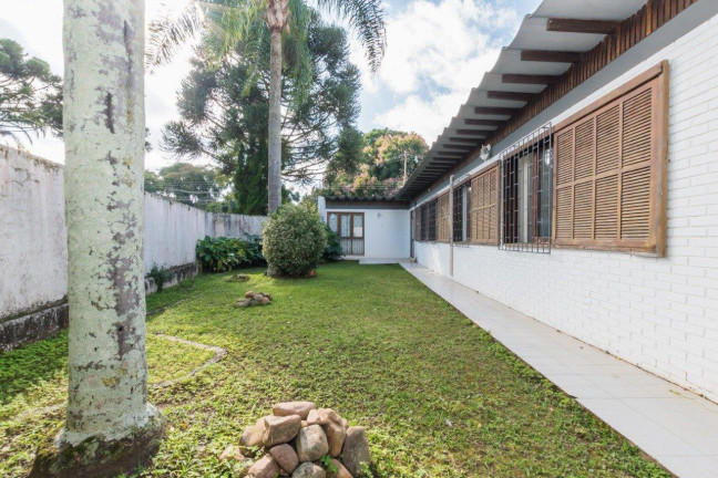 Imagem Casa com 4 Quartos à Venda, 209 m² em Seminário - Curitiba Imagem Casa com 4 Quartos à Venda, 209 m² em Seminário - Curitiba