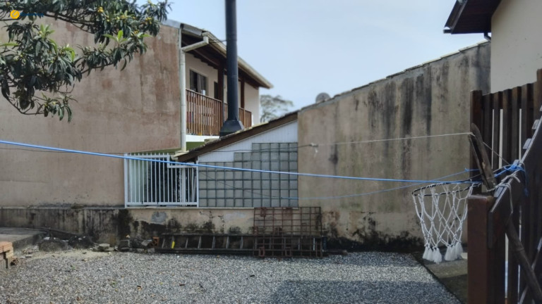 Imagem Casa com 3 Quartos à Venda, 377 m² em Monte Verde - Florianópolis Imagem Casa com 3 Quartos à Venda, 377 m² em Monte Verde - Florianópolis
