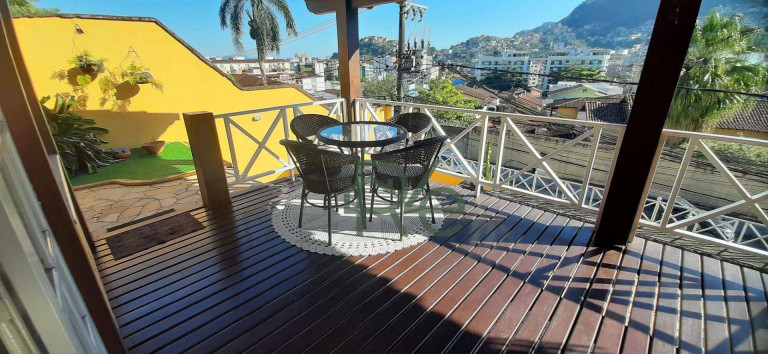 Imagem Casa com 4 Quartos à Venda, 230 m² em Parque Das Palmeiras - Angra Dos Reis Imagem Casa com 4 Quartos à Venda, 230 m² em Parque Das Palmeiras - Angra Dos Reis