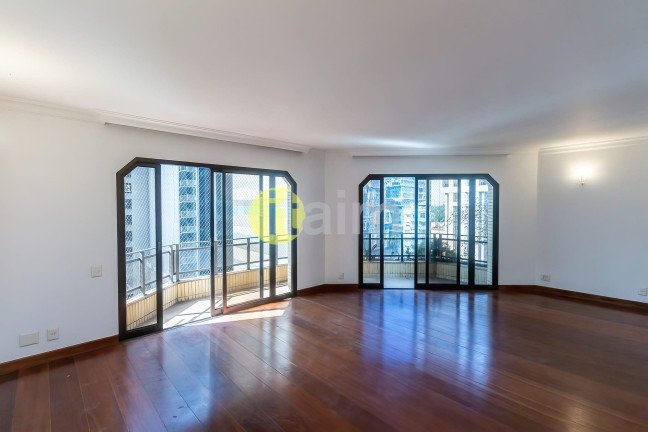 Imagem Apartamento com 3 Quartos para Alugar, 240 m² em Itaim Bibi - São Paulo