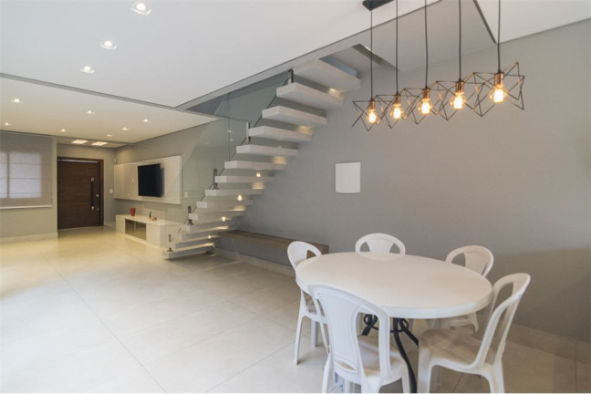 Imagem Casa com 3 Quartos à Venda, 185 m² em Vila Curuçá - Santo André