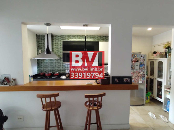 Imagem Apartamento com 2 Quartos à Venda, 70 m² em Vila Kosmos - Rio De Janeiro Imagem Apartamento com 2 Quartos à Venda, 70 m² em Vila Kosmos - Rio De Janeiro