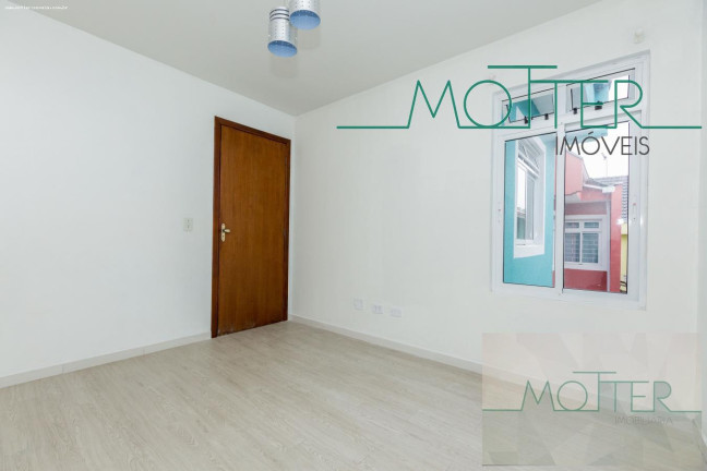 Imagem Casa com 3 Quartos à Venda, 105 m² em Pinheirinho - Curitiba