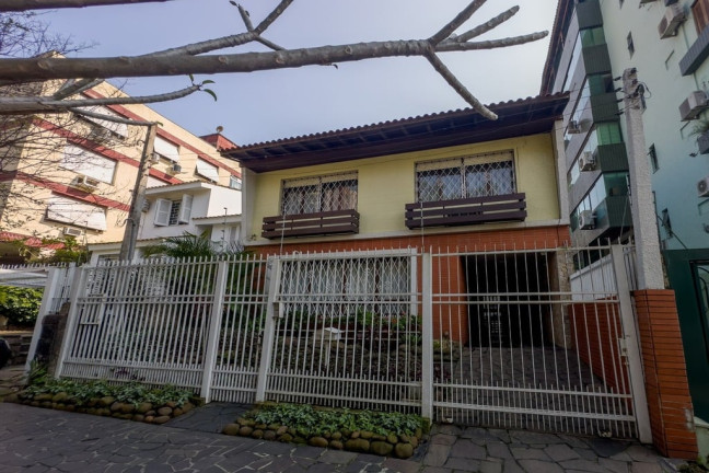 Casa com 3 Quartos à Venda, 285 m² em Bela Vista - Porto Alegre