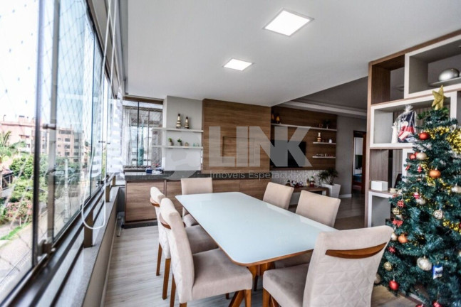 Imagem Imóvel com 3 Quartos à Venda, 241 m² em Jardim Lindóia - Porto Alegre Imagem Imóvel com 3 Quartos à Venda, 241 m² em Jardim Lindóia - Porto Alegre
